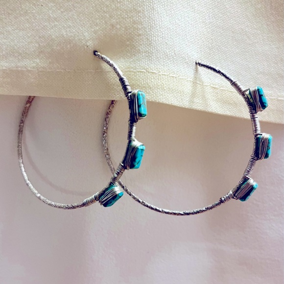 Vintage Triple Turquoise Hoop Earrings - Picture 4 of 16